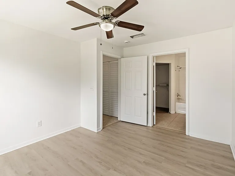 9157 Lee Vista Blvd #205 — Photo 12
