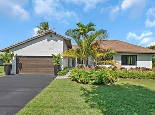 8895 SW 152nd St, Palmetto Bay, FL 33157