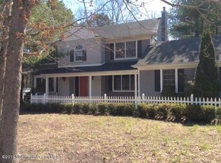 1 Southfork Dr, Jackson, NJ 08527