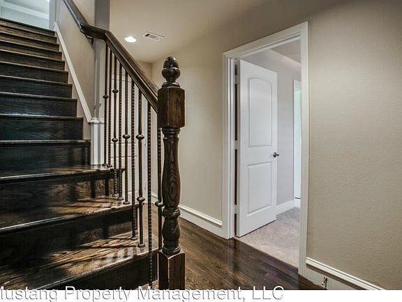 2nd image of 3439 McFarlin Blvd APT 5
