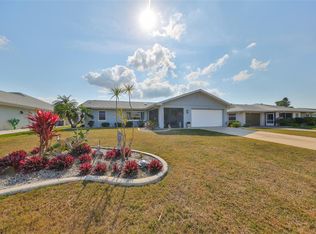 2019 N Pebble Beach Blvd, Sun City Center, FL 33573