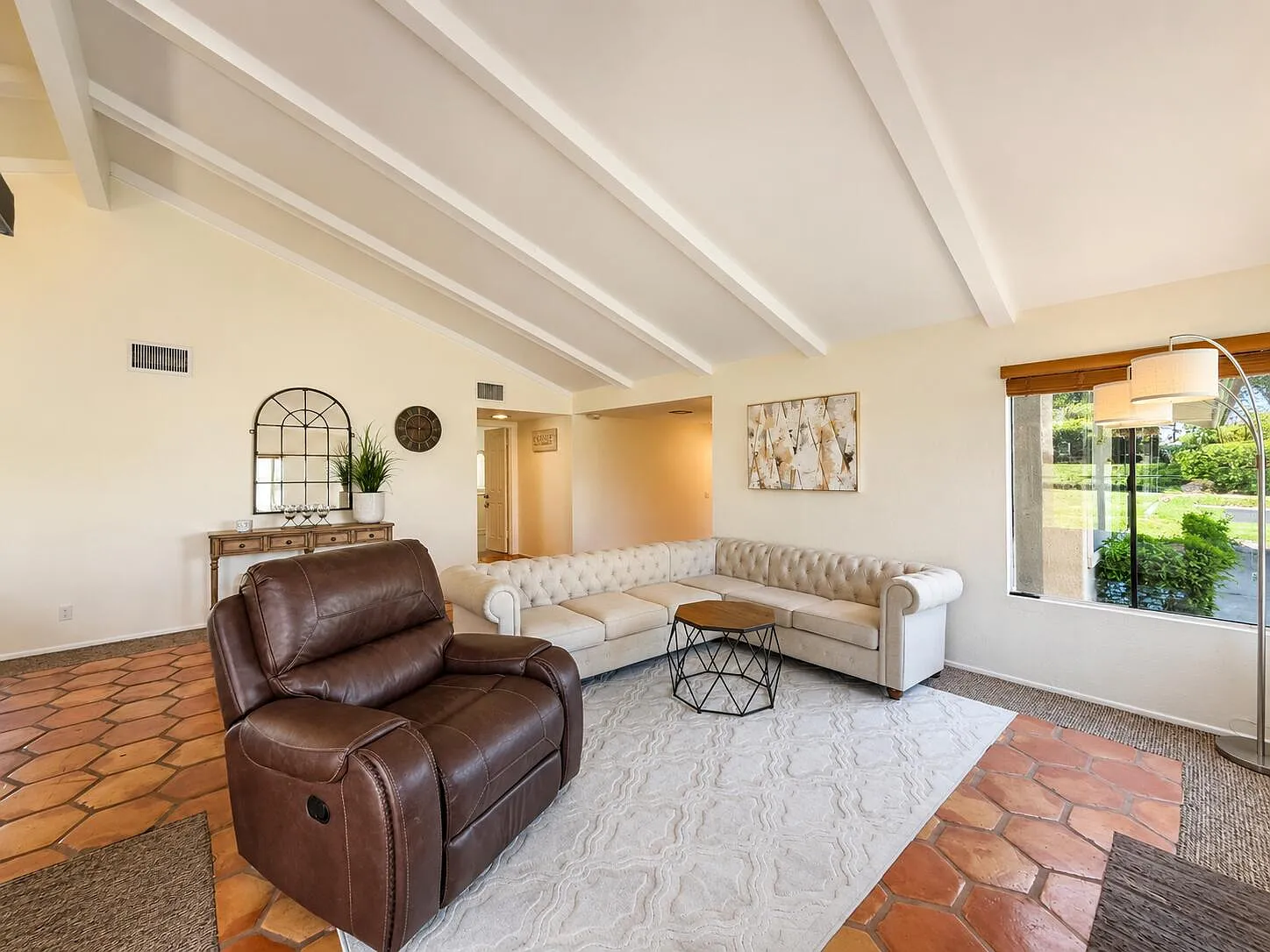 3 bed, 1920 sqft, $3,500 — Photo 4
