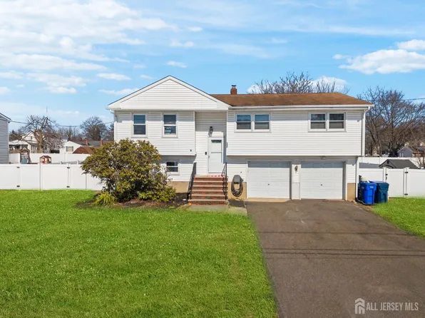 1427 Seminole Rd, North Brunswick, NJ 08902