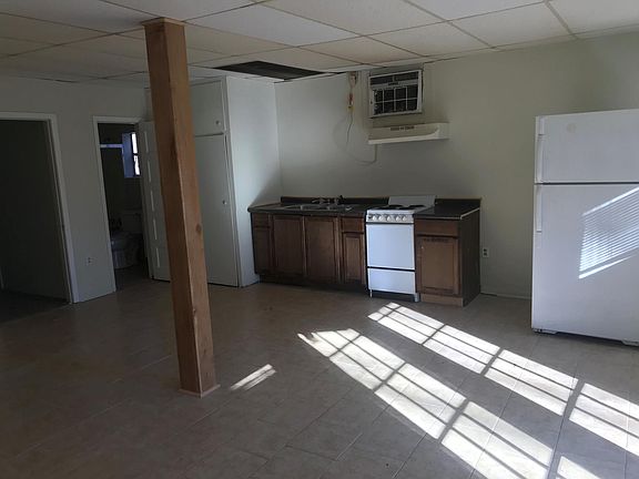 2nd image of 1054 College St #A