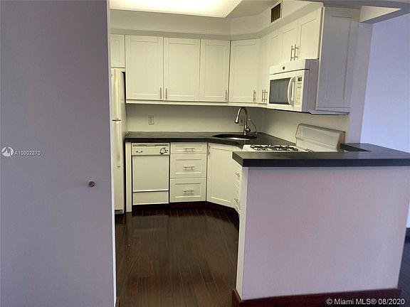 3rd image of 1615 Meridian Ave APT 502