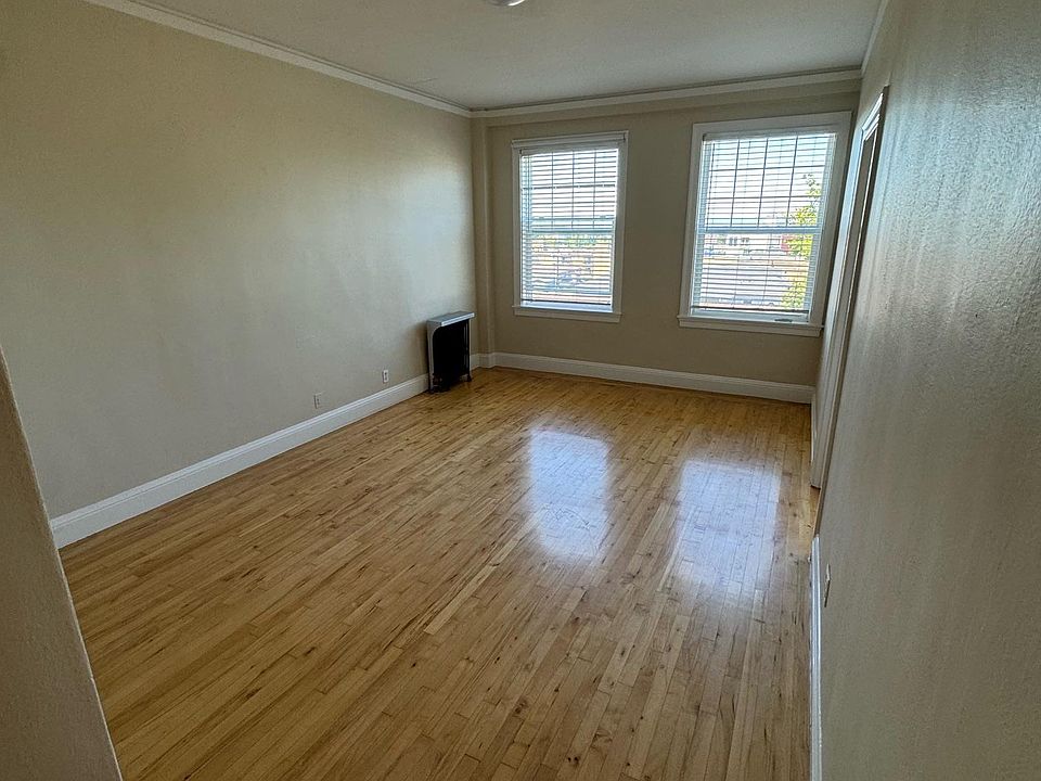 Window layout varies by floor and unit.