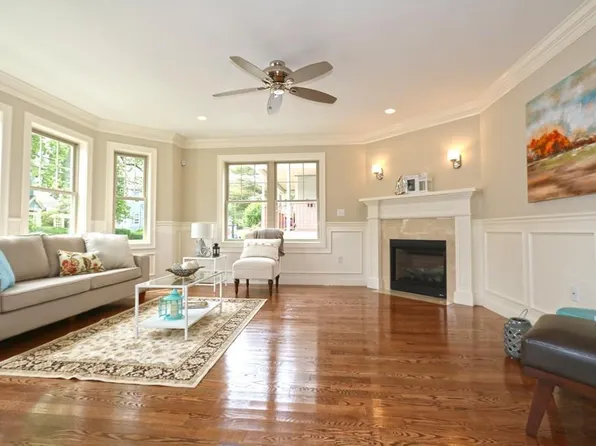 80 Durnell Ave, Roslindale, MA 02131