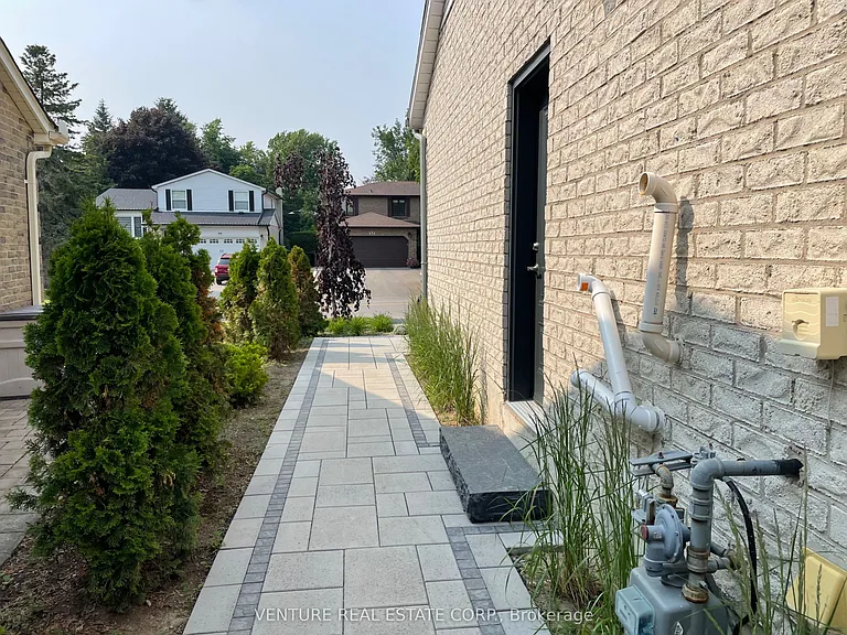55 Batson Dr #REAR — Photo 3