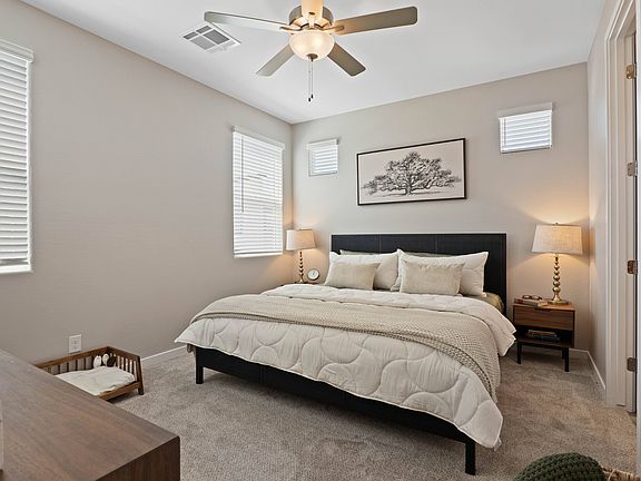 4th image of 825 E Euclid Ave #63