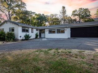 275 Carriage Ln, Auburn, CA 95603