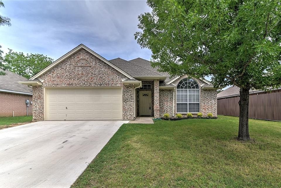 1st image of 7508 Crosswicks Cir
