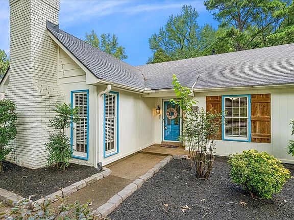 4th image of 332 Dove Valley Rd