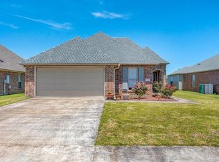 4978 Chapel Wood Dr, Iowa, LA 70647