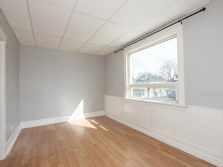 5431 Bridge St #4 — Photo 6
