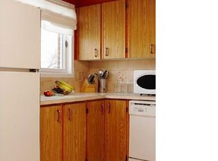 9384 Rutherford St APT 2, Detroit, MI 48228