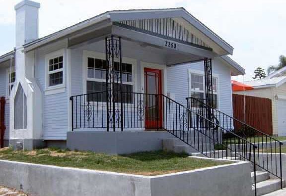 3rd image of 3359 Collier Ave