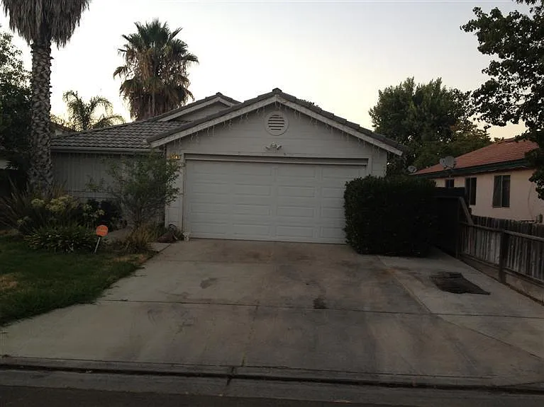 4646 W Normal Ave photo 1