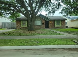 12014 Meadowhollow Dr, Meadows Place, TX 77477