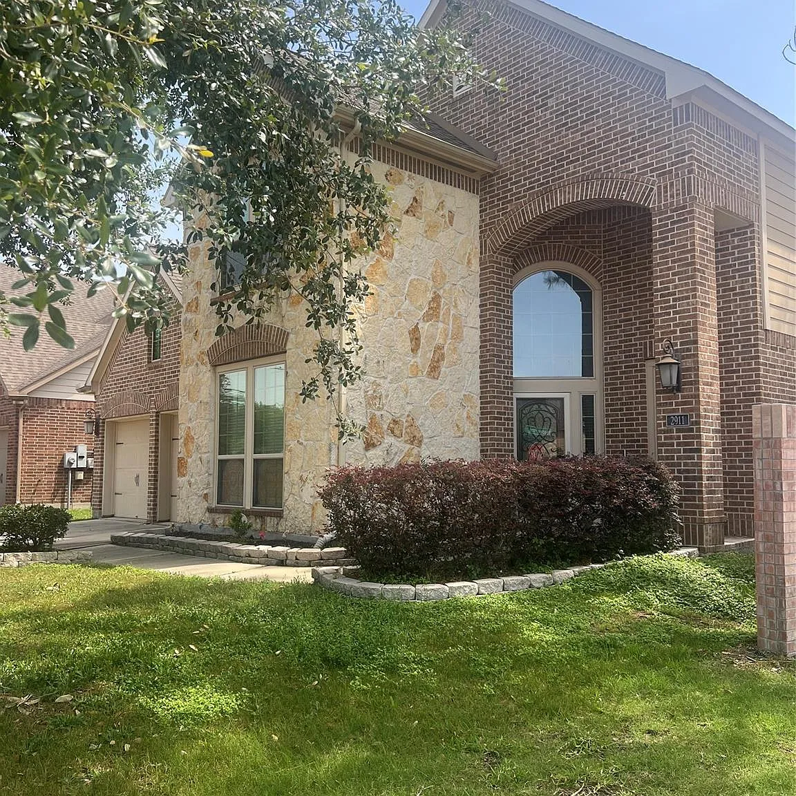 4 bed, 3.5 bath, 3102 sqft, $3,499 — Photo 2