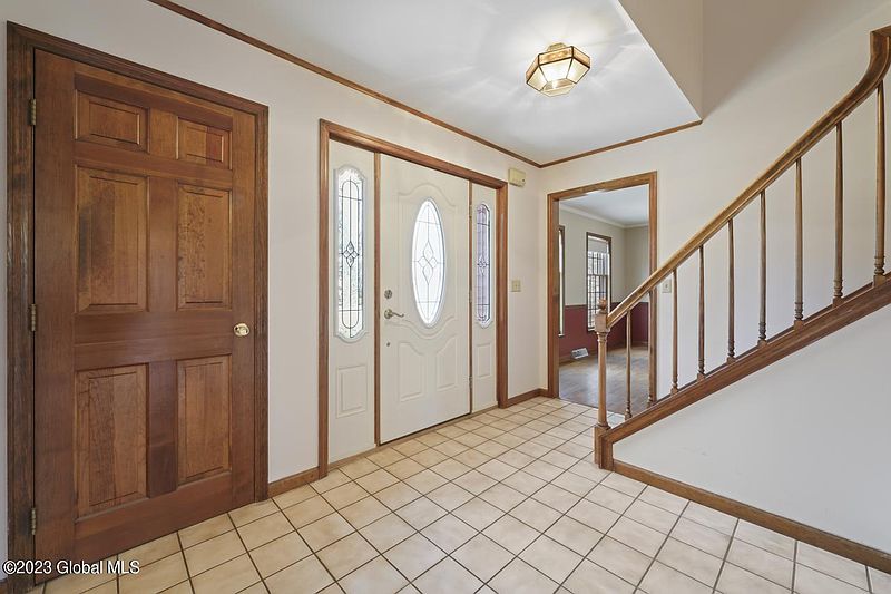2nd image of 19 Stratford Drive