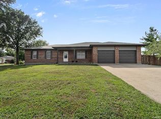 104 N Meadow Ln, Montgomery City, MO 63361