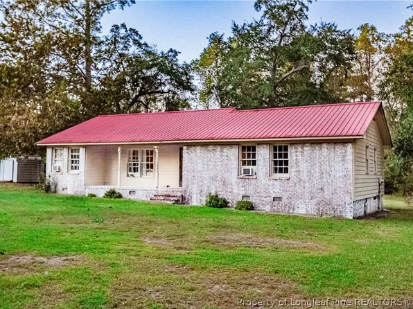 9111 Clinton Rd, Autryville, NC 28318