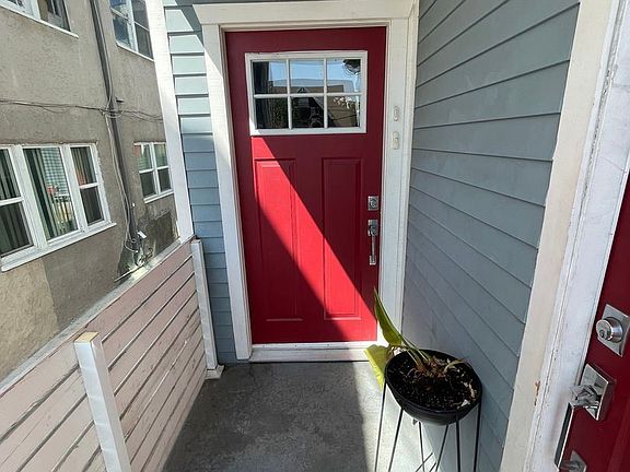 5th image of 223 N Saint Louis St