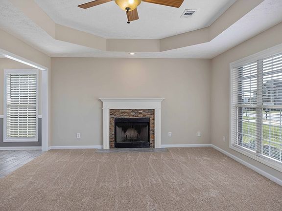 3rd image of 66 Brentwood Dr