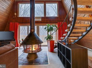 229 Brier Crest Rd, Blakeslee, PA 18610