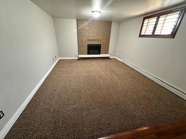 282 S Dewey Ave #B — Photo 4