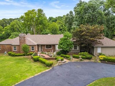 3107 NW Oakcrest Dr, Kansas City, MO, 64151