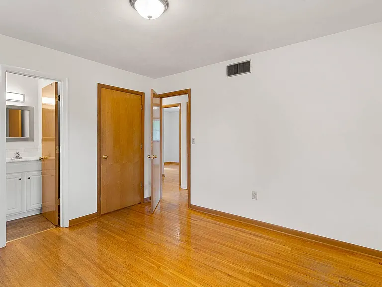 2107 Garden Dr — Photo 15
