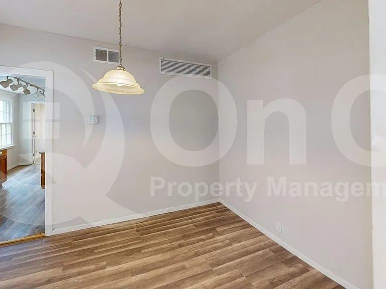 224 W Hull St #A — Photo 10