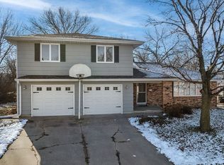 2901 28th Ave, Marion, IA 52302
