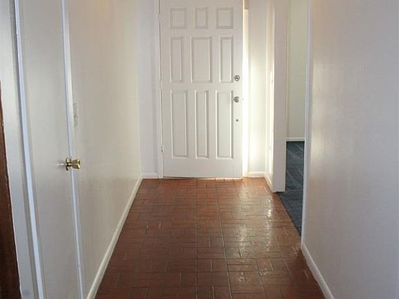3rd image of 4326 Berwick Dr