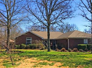 1 Witherby Cir, Bella Vista, AR 72714