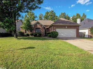16 Westfield Dr, Little Rock, AR 72210