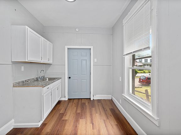5th image of 6014 McGregor Ave Unit 4