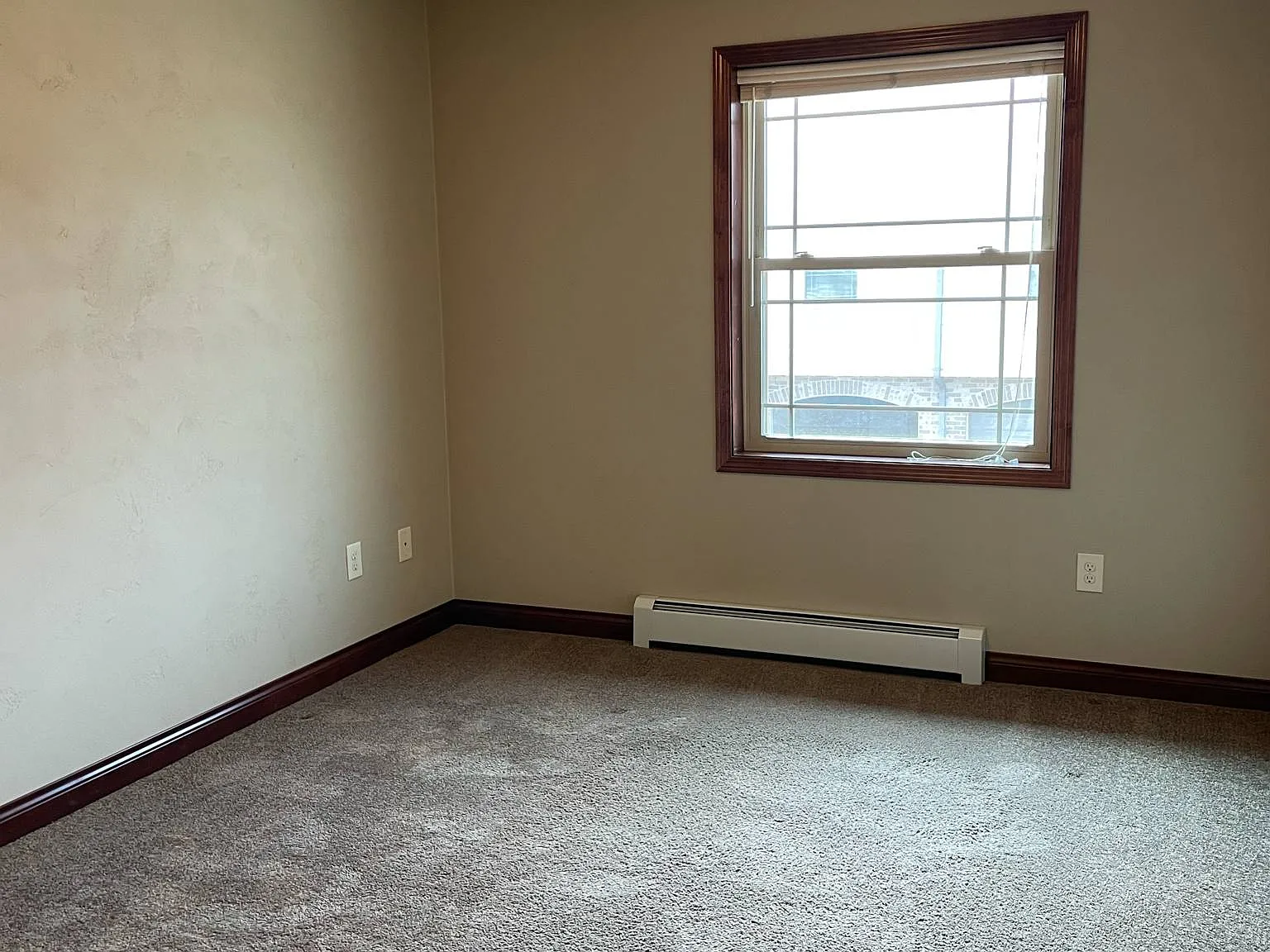 2 bed, 967 sqft, $1,325 — Photo 4