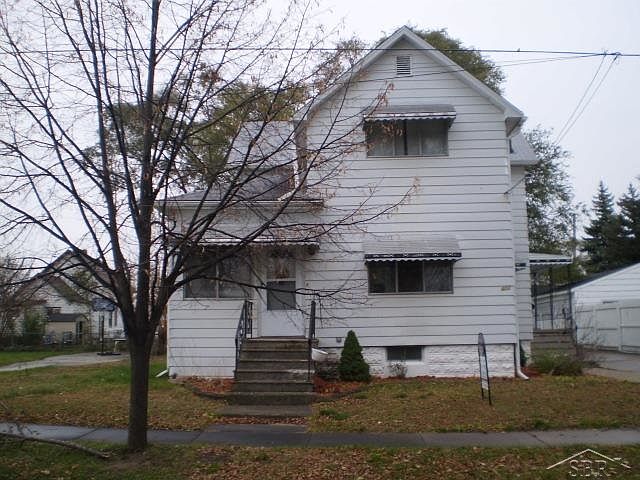 1st image of 402 King St