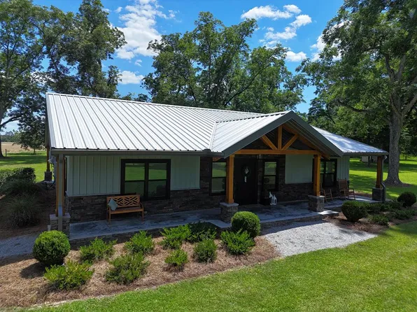 404 Ward St, Whigham, GA 39897
