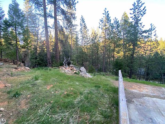 4th image of 22626 N Tuolumne Rd