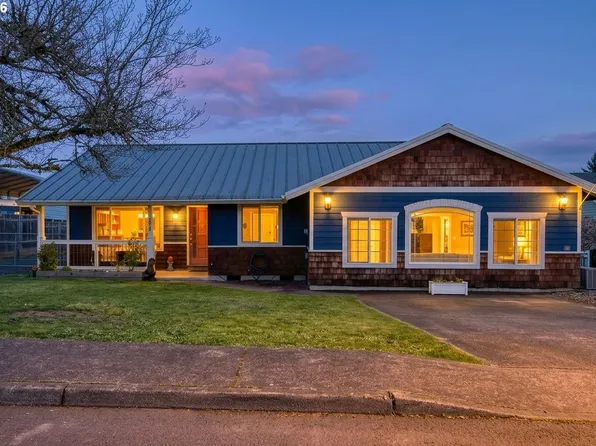 52320 SW Taylor St, Scappoose, OR 97056