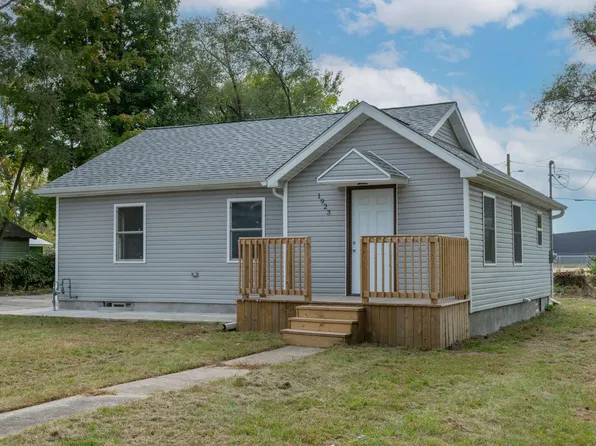 1923 Leininger Ave, Elkhart, IN 46517