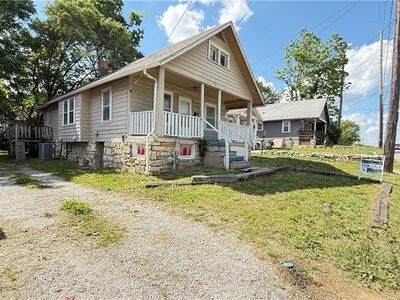4204 Mission Rd, Kansas City, KS, 66103