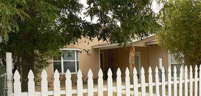 2nd image of 1005 E Chapoy St