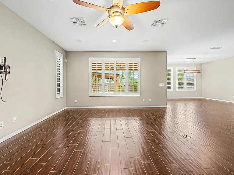 2539 W Rabjohn Rd — Photo 21