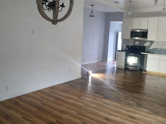 4th image of 1816 W 20th St