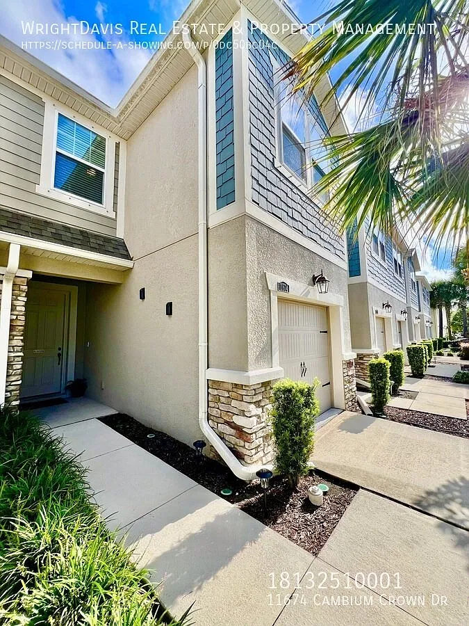 Beautiful Townhome in Gated Boyette Park Riverview — Photo 2