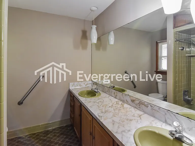 3678 Windemere Dr — Photo 9